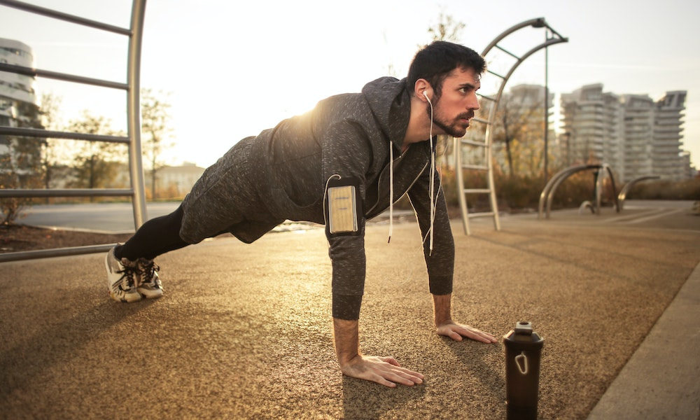 Push Ups as warm up exercise before using the rowing machine